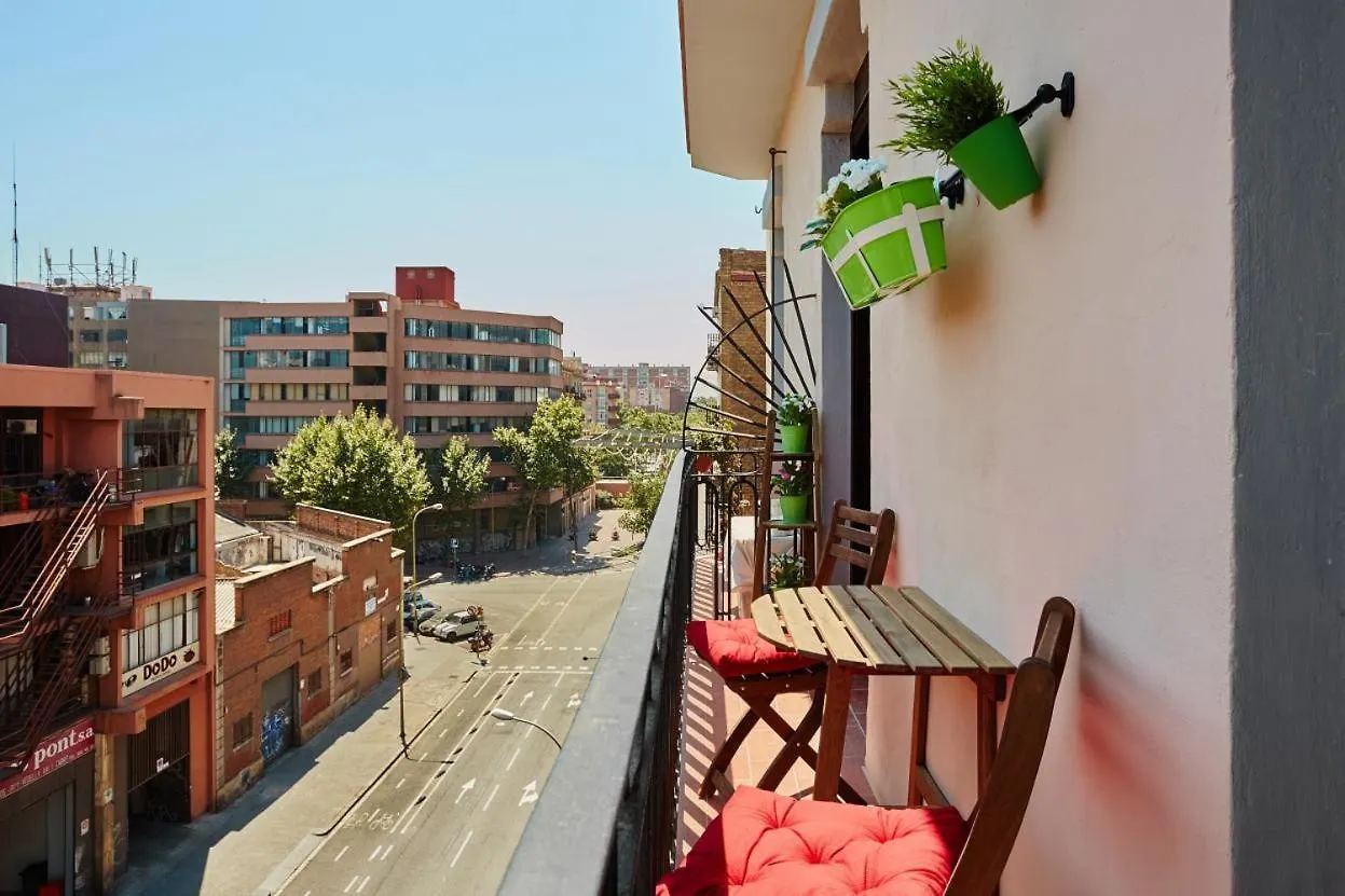 Lovely & Bright Bogatell Beach Apartment Barcelona 0*,